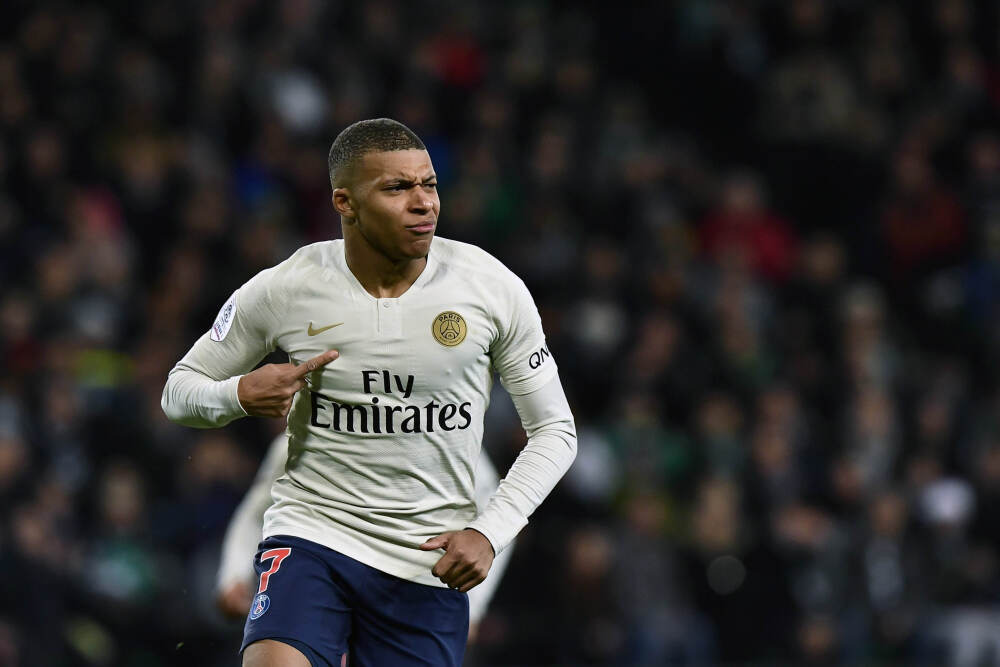 中美经济差距再次扩大！中国GDP低于美国60%，原因何在？